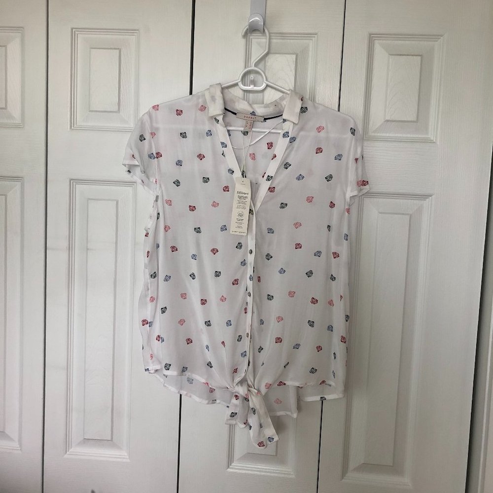 new cute white blouse with seashells